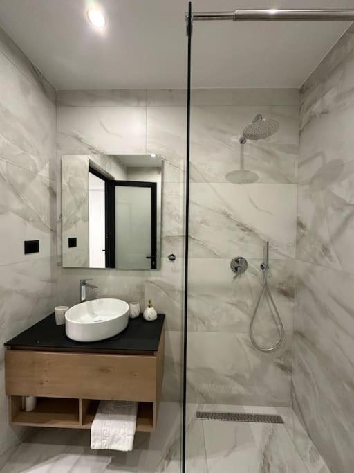 Elegant - Center Apartamento