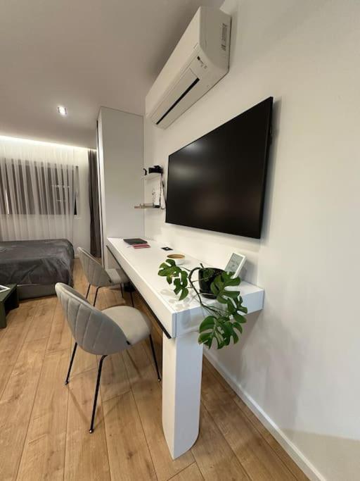 Elegant - Center Apartamento *