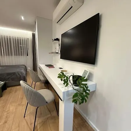 Elegant Studio - Tirana City Center Esterno foto